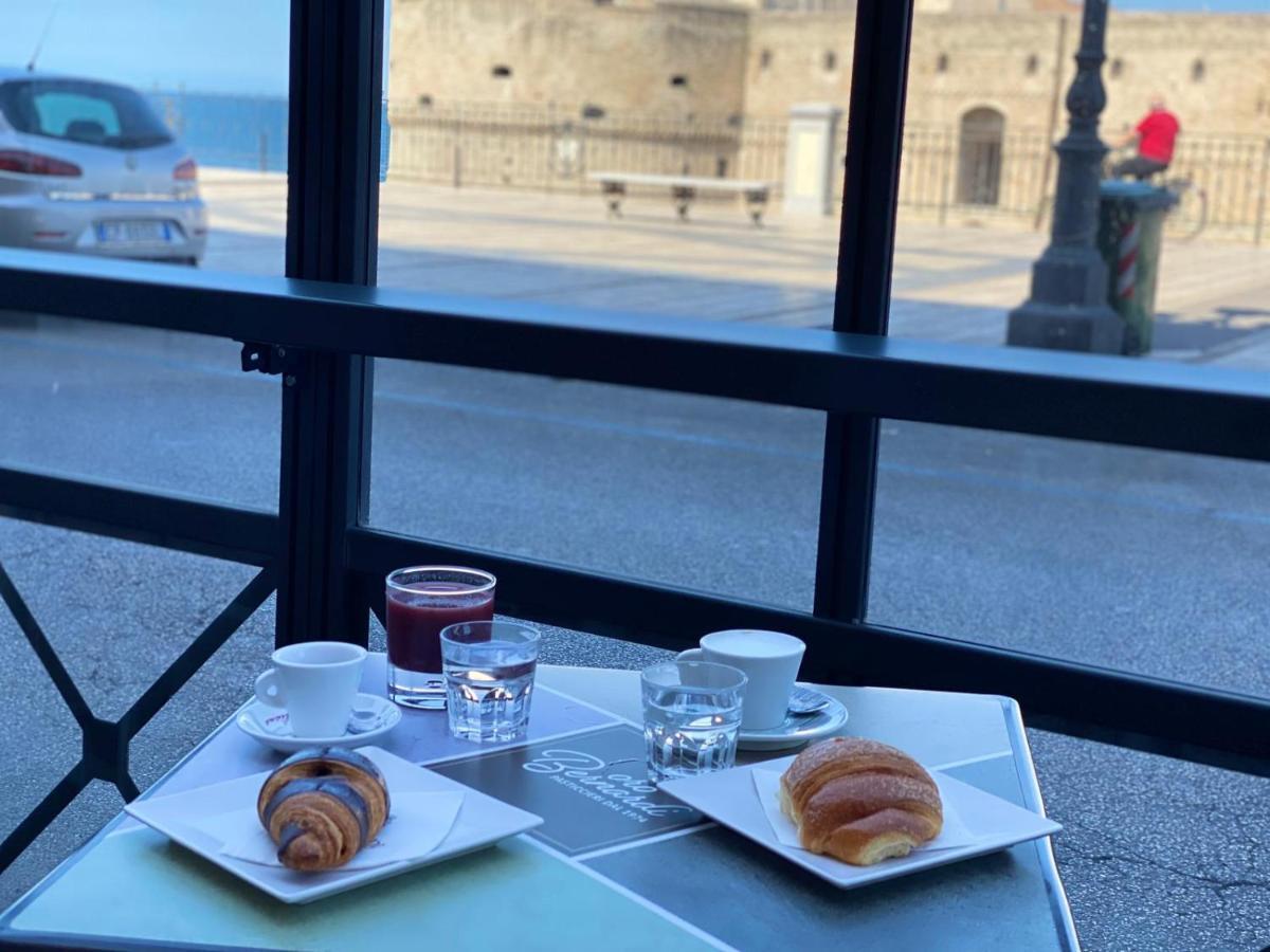Philos - Appartements & Rooms Taranto Exterior photo
