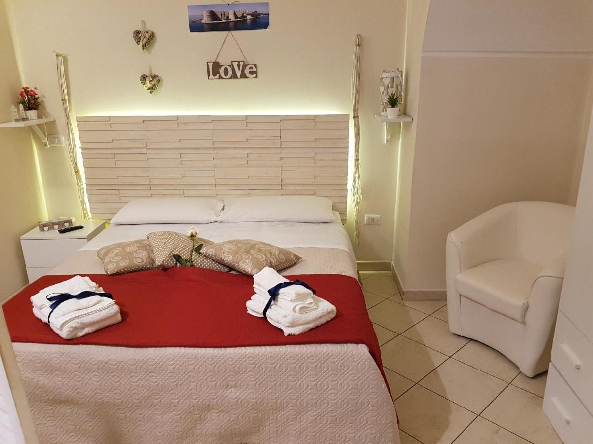 Philos - Appartements & Rooms Taranto Exterior photo