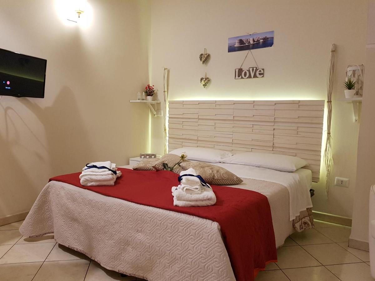Philos - Appartements & Rooms Taranto Exterior photo
