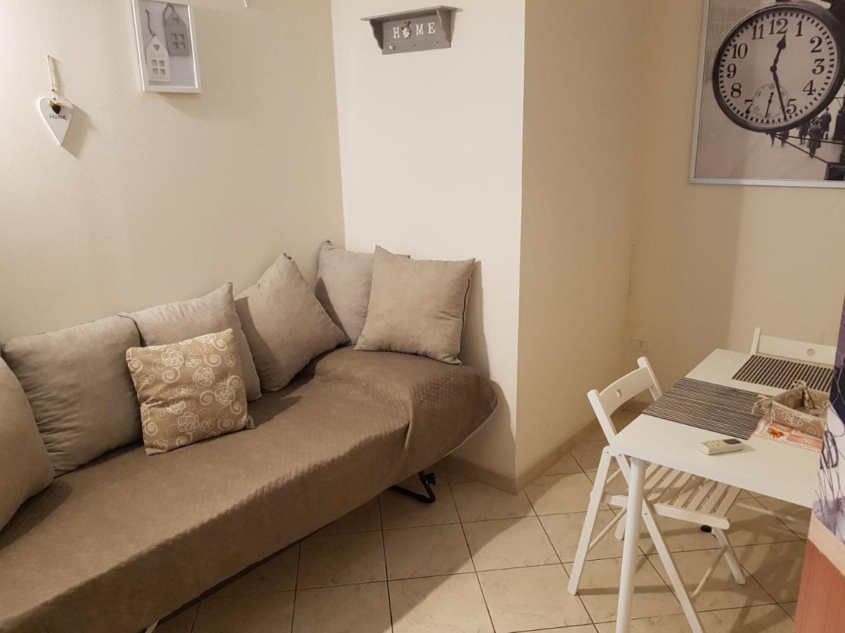 Philos - Appartements & Rooms Taranto Exterior photo