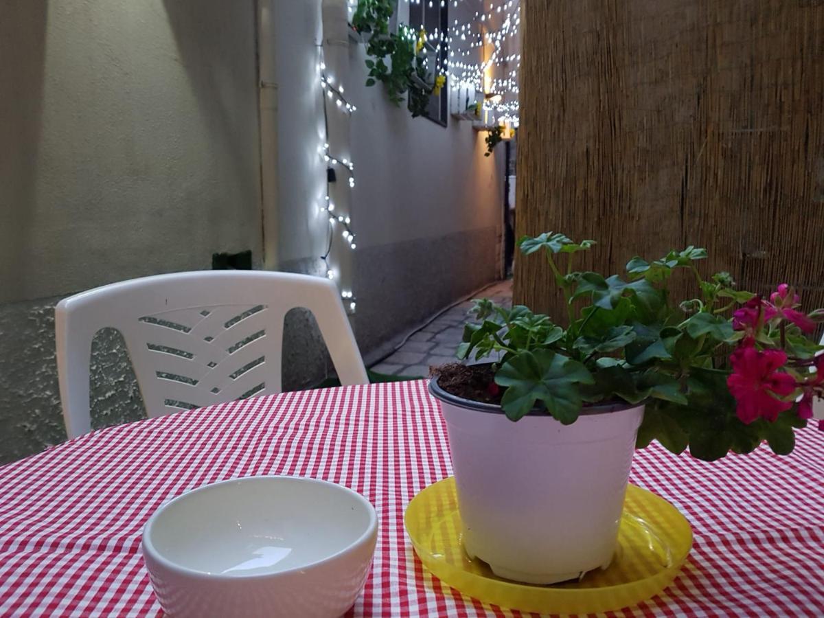 Philos - Appartements & Rooms Taranto Exterior photo